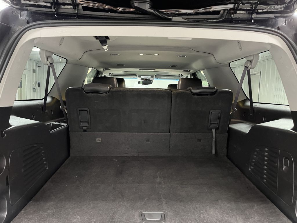 2017 Chevrolet Suburban Image 29