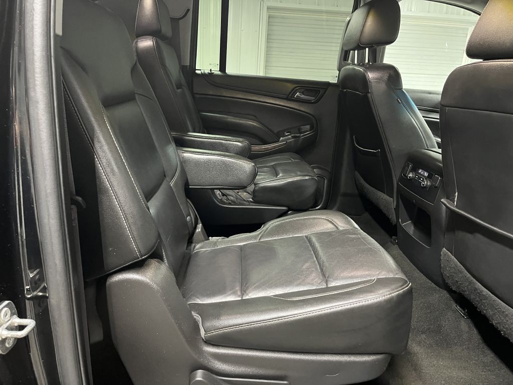 2017 Chevrolet Suburban Image 30