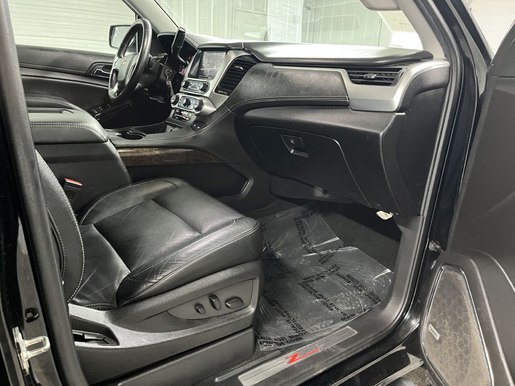 2017 Chevrolet Suburban Image 33
