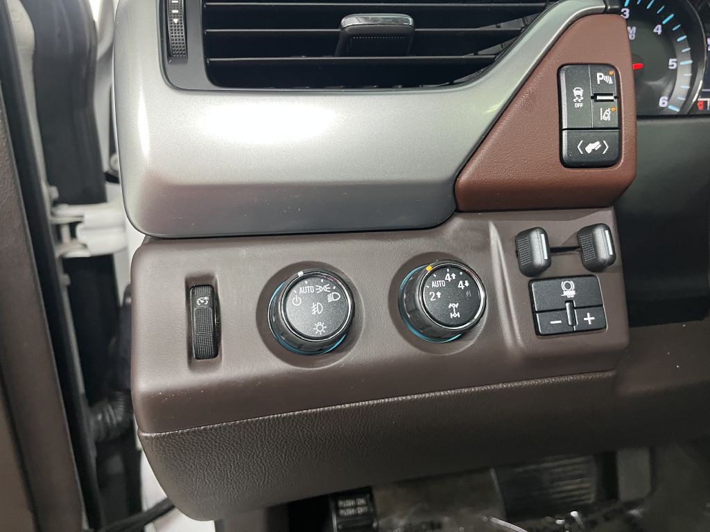 2015 Chevrolet Tahoe Image 11