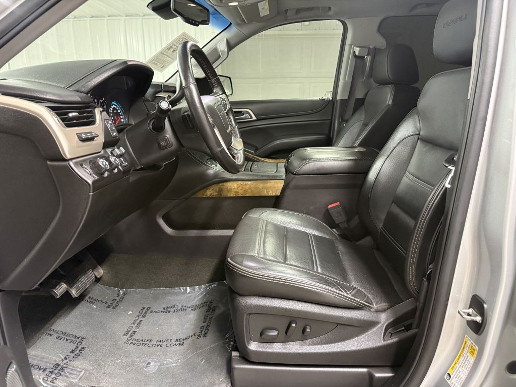 2017 GMC Yukon Image 11