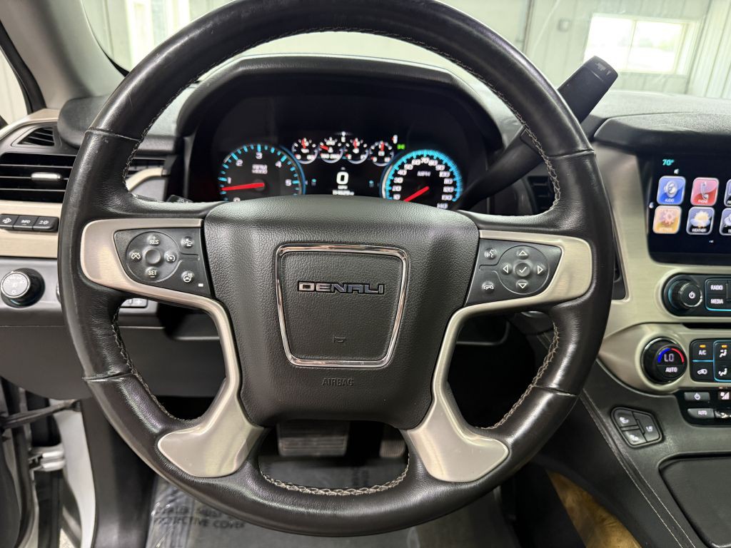 2017 GMC Yukon Image 18