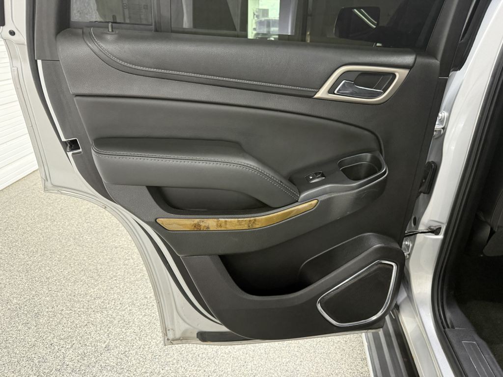 2017 GMC Yukon Image 35