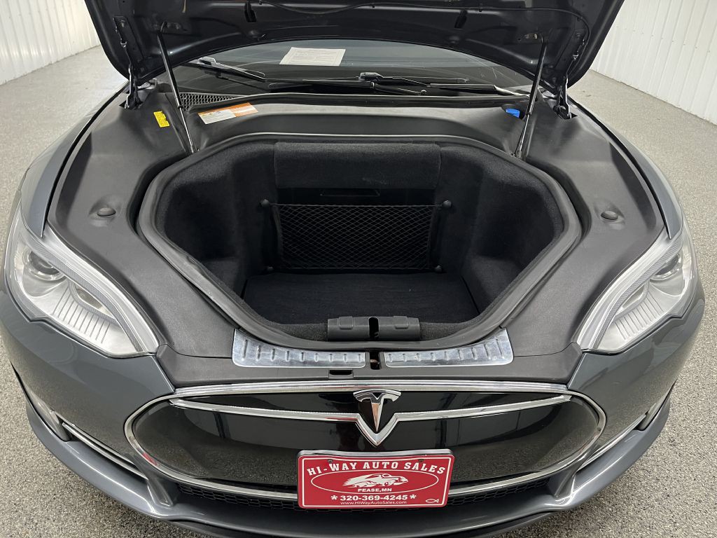 2013 Tesla Model S Image 25