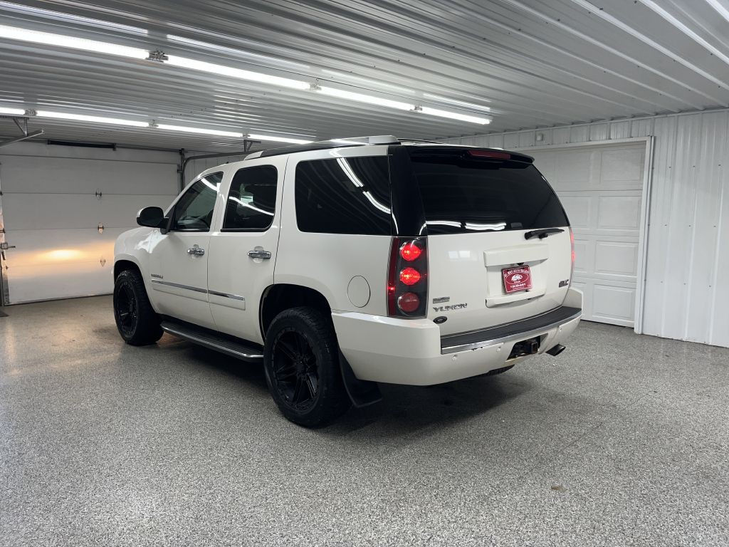 2011 GMC Yukon Image 4