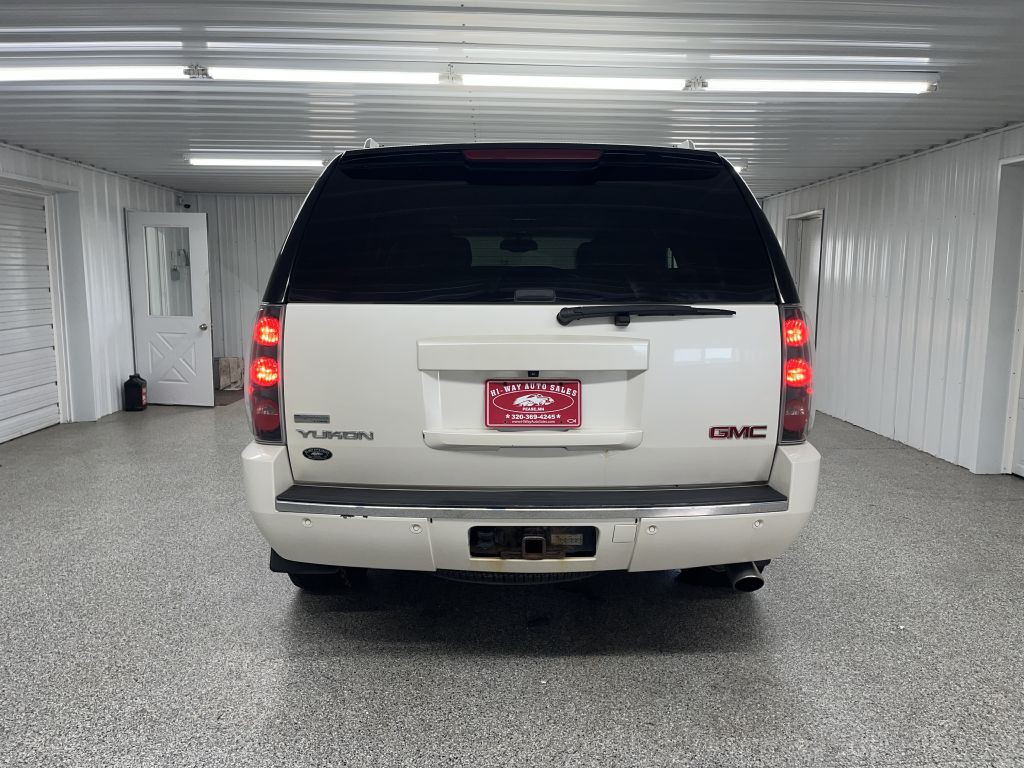 2011 GMC Yukon Image 5