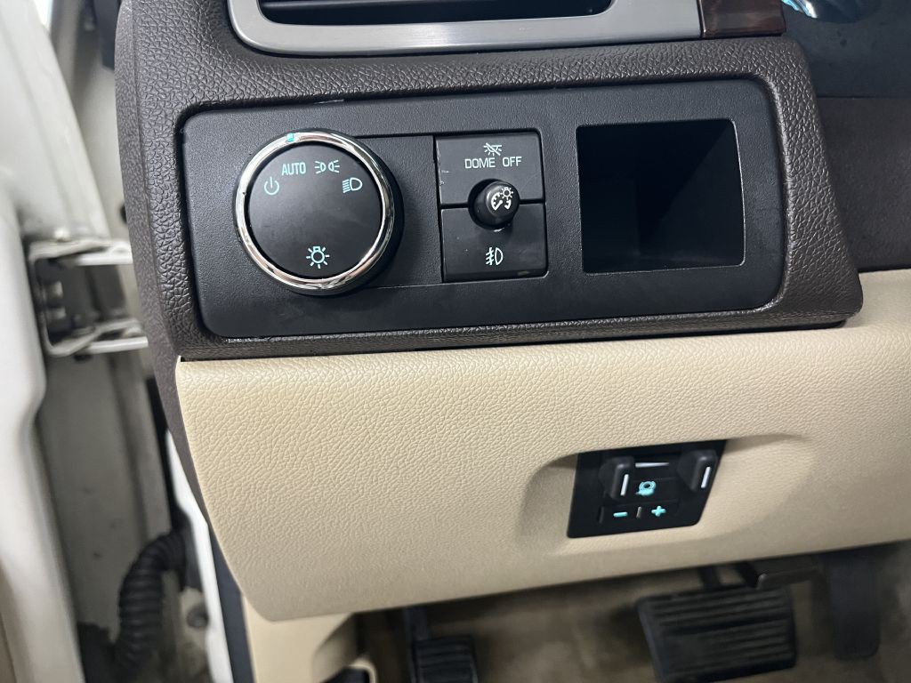 2011 GMC Yukon Image 11