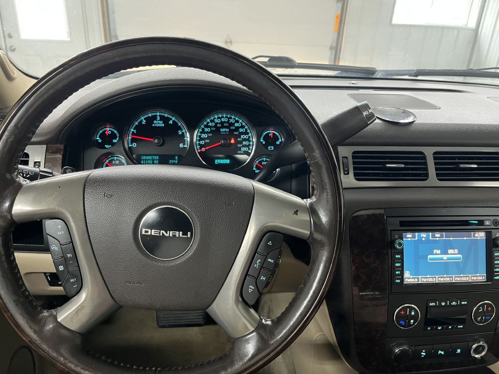 2011 GMC Yukon Image 13