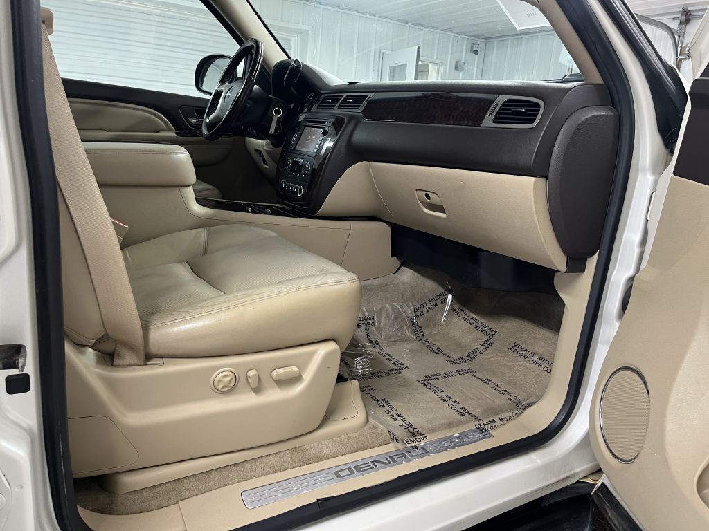 2011 GMC Yukon Image 31