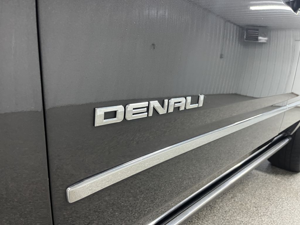 2018 GMC Yukon Image 8
