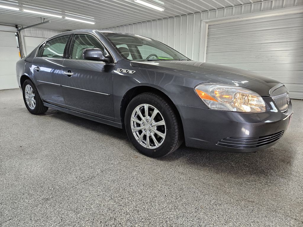 2011 Buick Lucerne Image 1