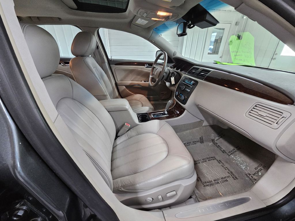 2011 Buick Lucerne Image 10
