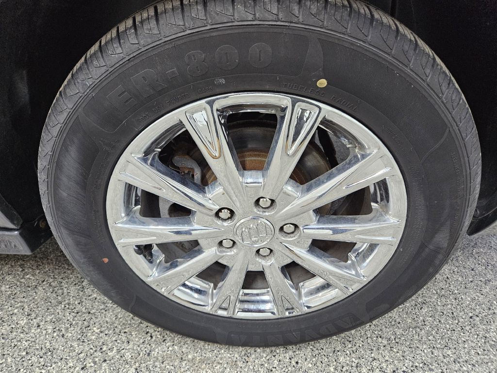 2011 Buick Lucerne Image 28