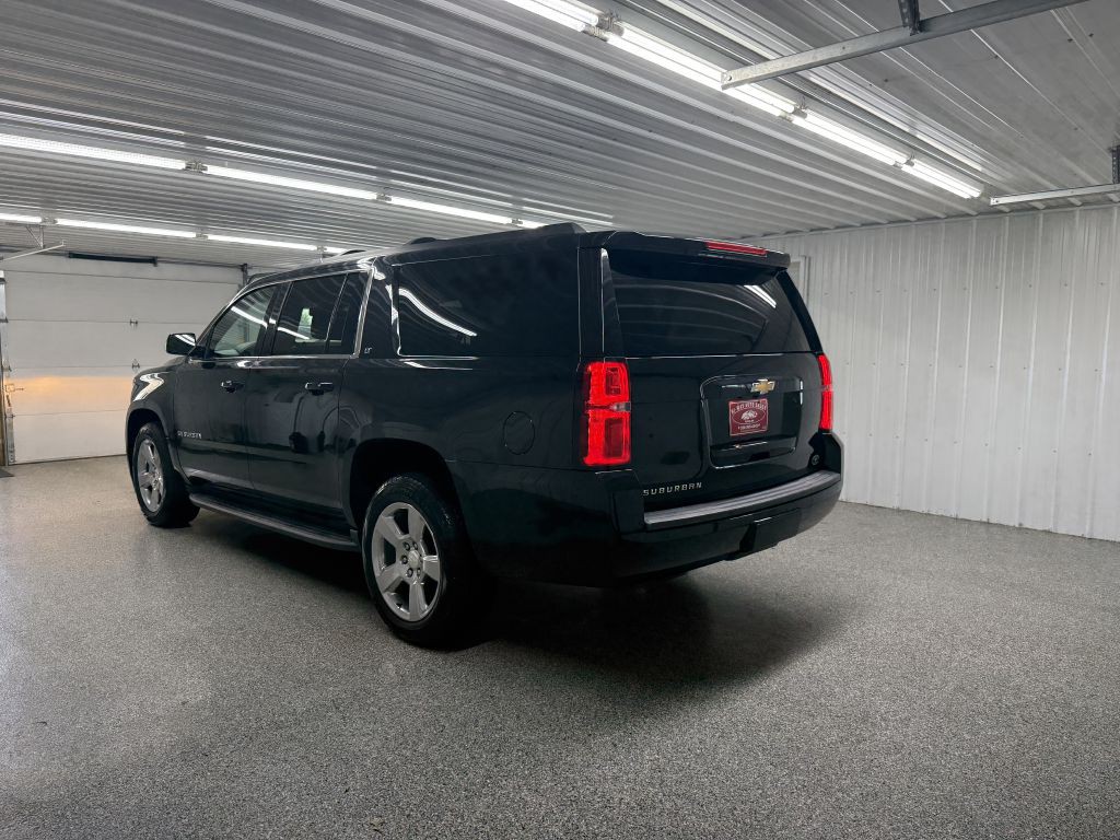 2018 Chevrolet Suburban Image 4
