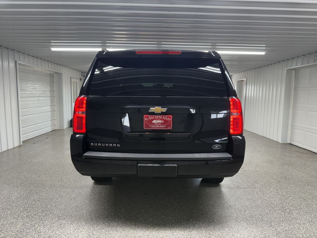 2018 Chevrolet Suburban Image 5