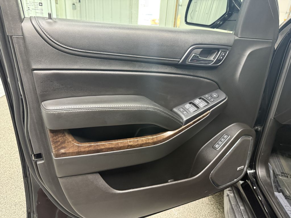 2018 Chevrolet Suburban Image 11