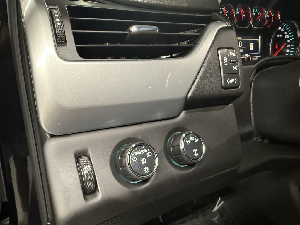 2018 Chevrolet Suburban Image 14