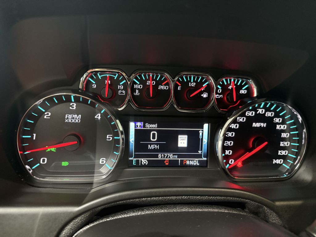 2018 Chevrolet Suburban Image 15