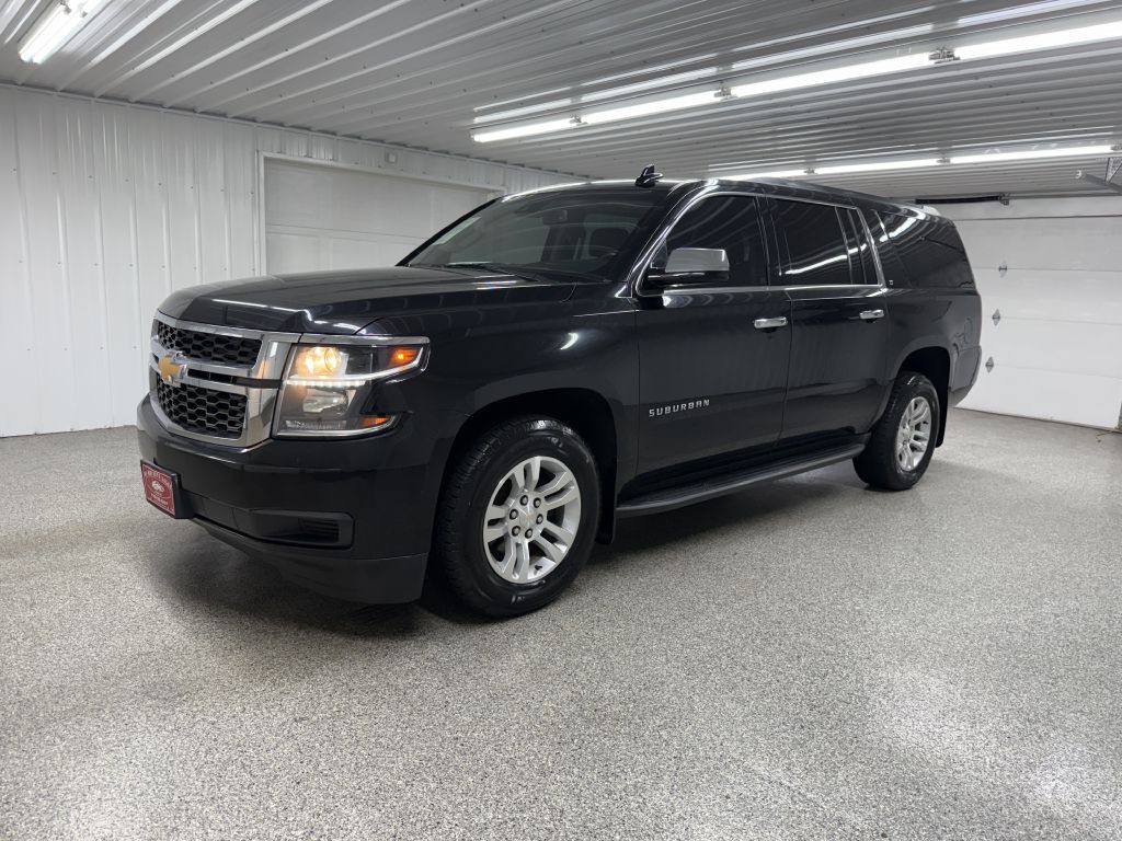 2020 Chevrolet Suburban Image 3