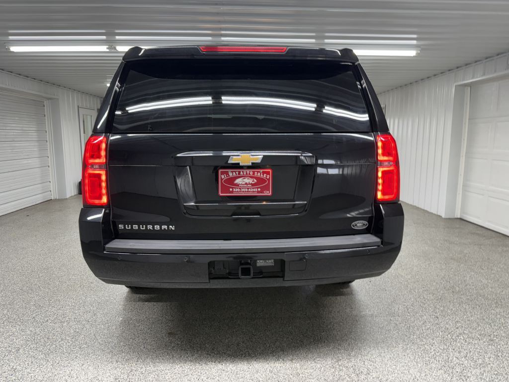 2020 Chevrolet Suburban Image 5
