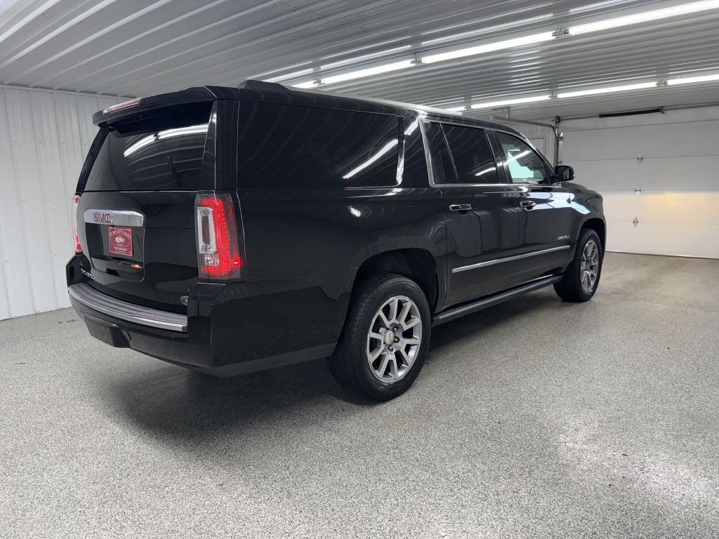 2016 GMC Yukon Image 6
