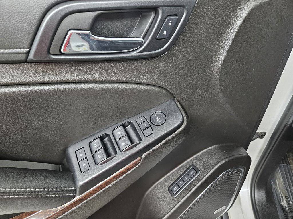 2017 GMC Yukon Image 8