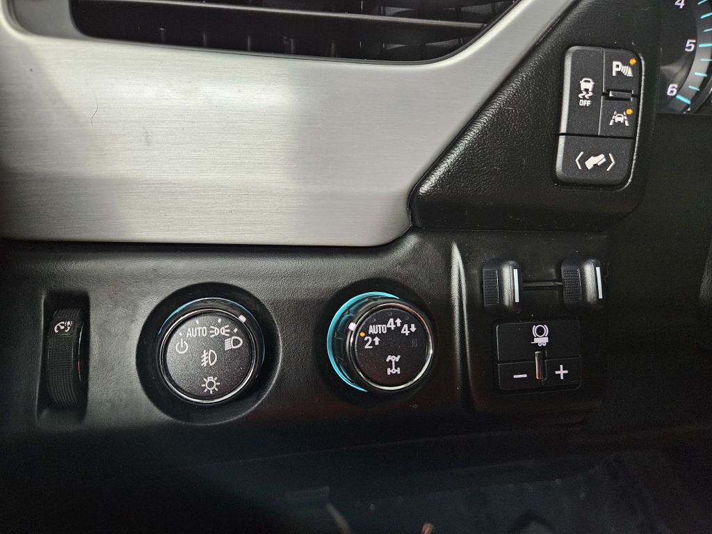 2017 GMC Yukon Image 26