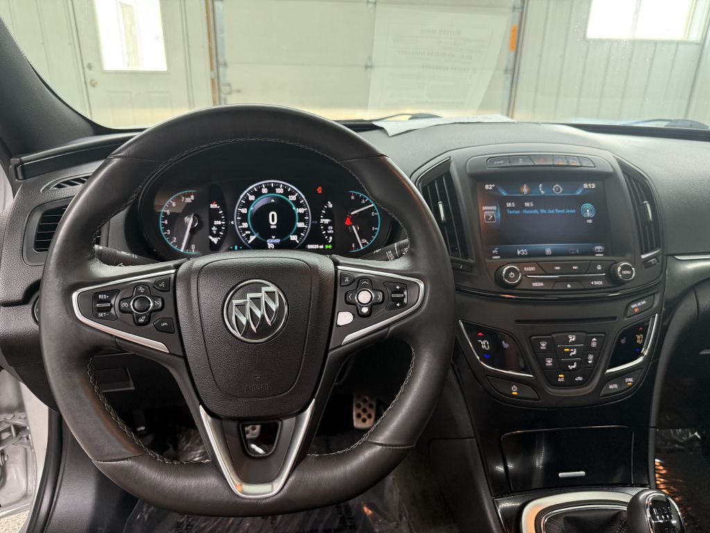 2014 Buick Regal Image 18