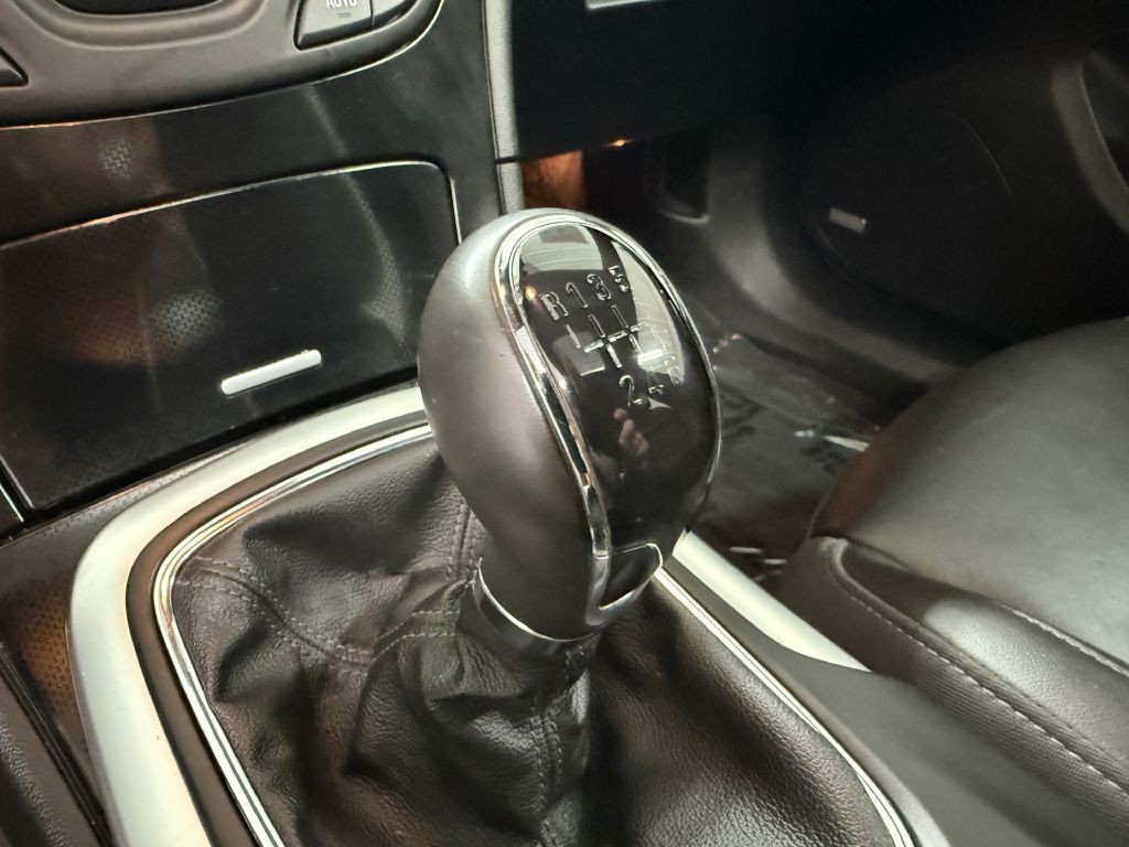 2014 Buick Regal Image 23