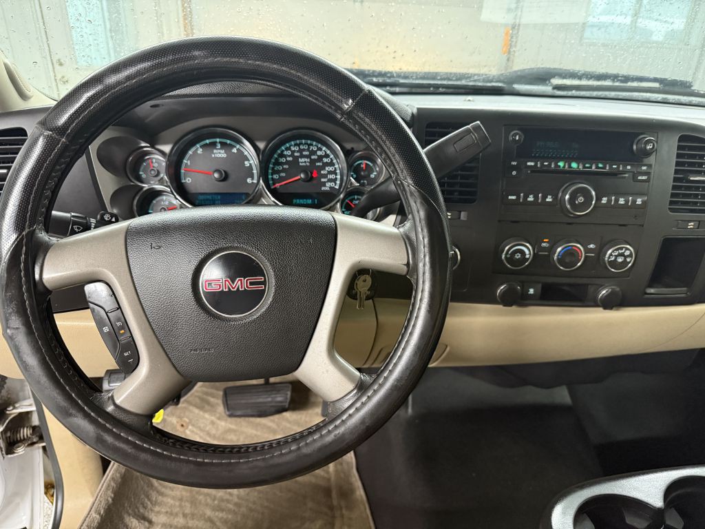 2011 GMC Sierra Image 13