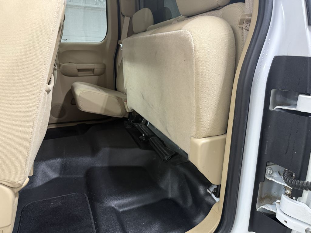 2011 GMC Sierra Image 21