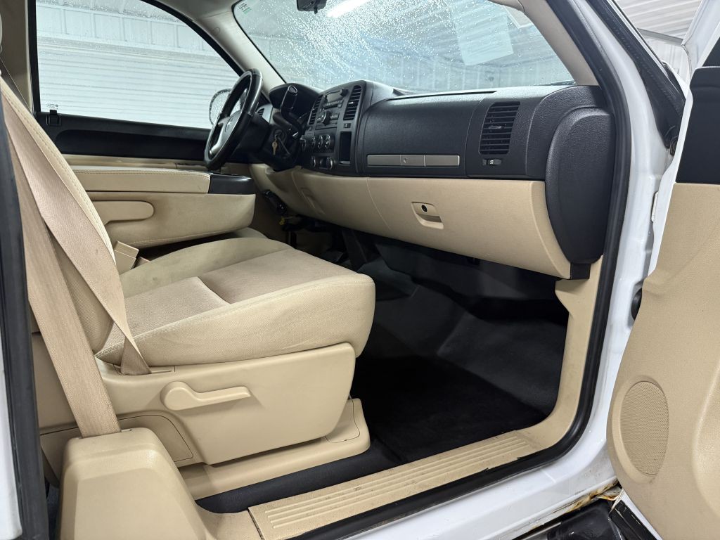 2011 GMC Sierra Image 26