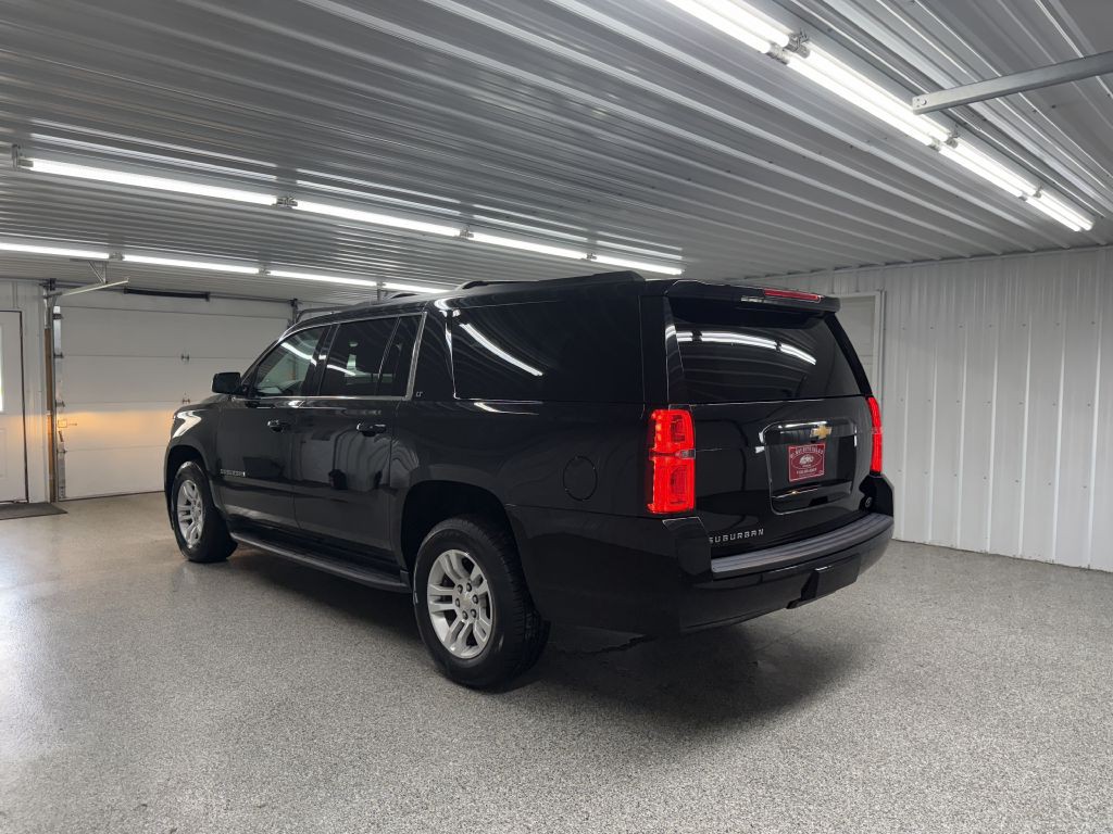 2018 Chevrolet Suburban Image 4