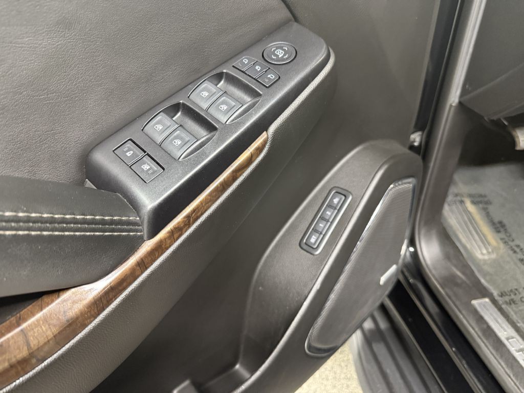 2018 Chevrolet Suburban Image 14
