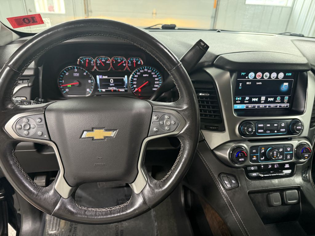 2018 Chevrolet Suburban Image 17