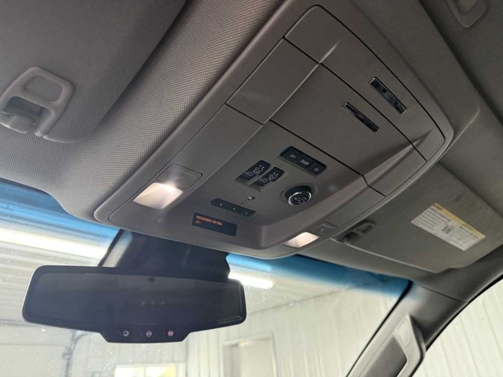 2018 Chevrolet Suburban Image 25