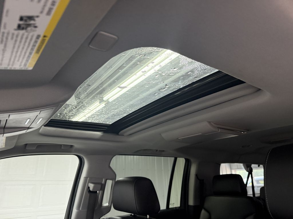 2018 Chevrolet Suburban Image 26