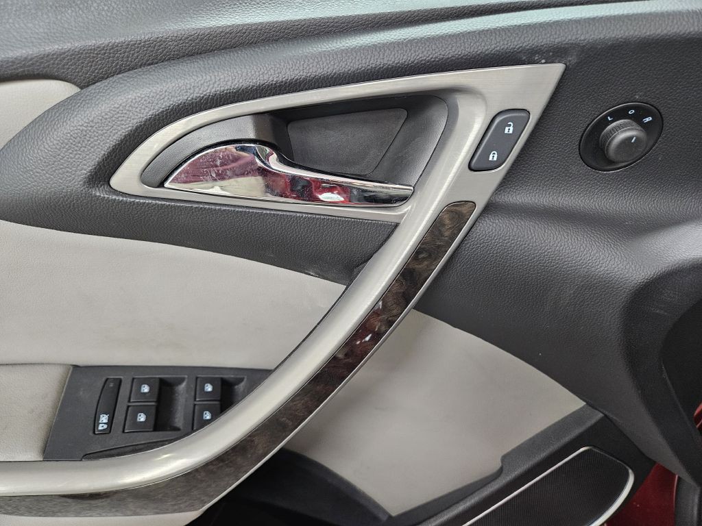 2014 Buick Verano Image 8