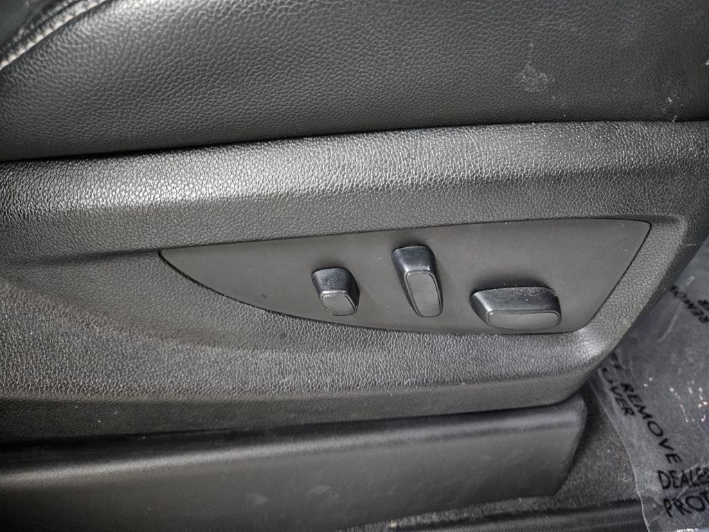 2020 GMC Yukon Image 12