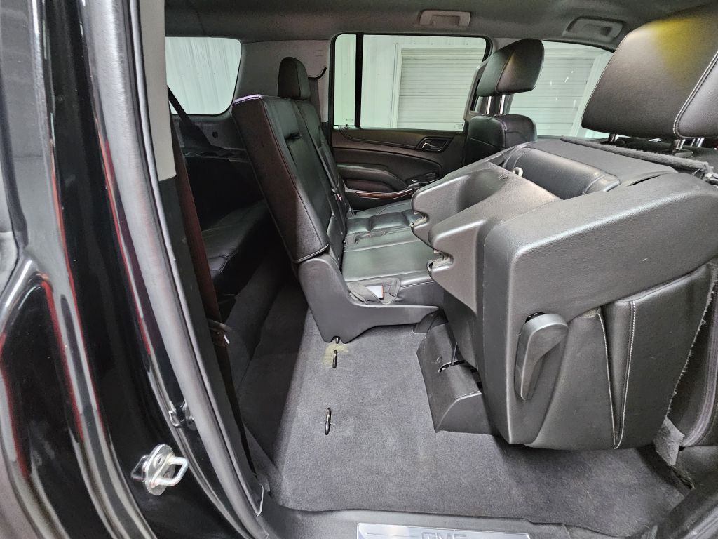 2020 GMC Yukon Image 14