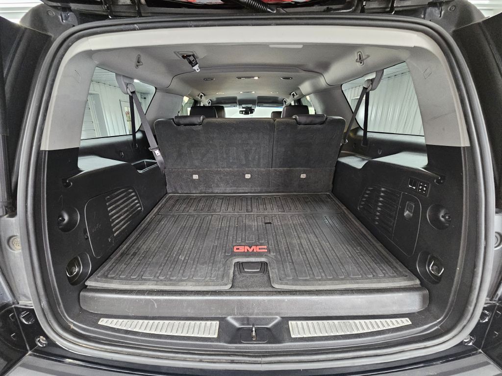 2020 GMC Yukon Image 30