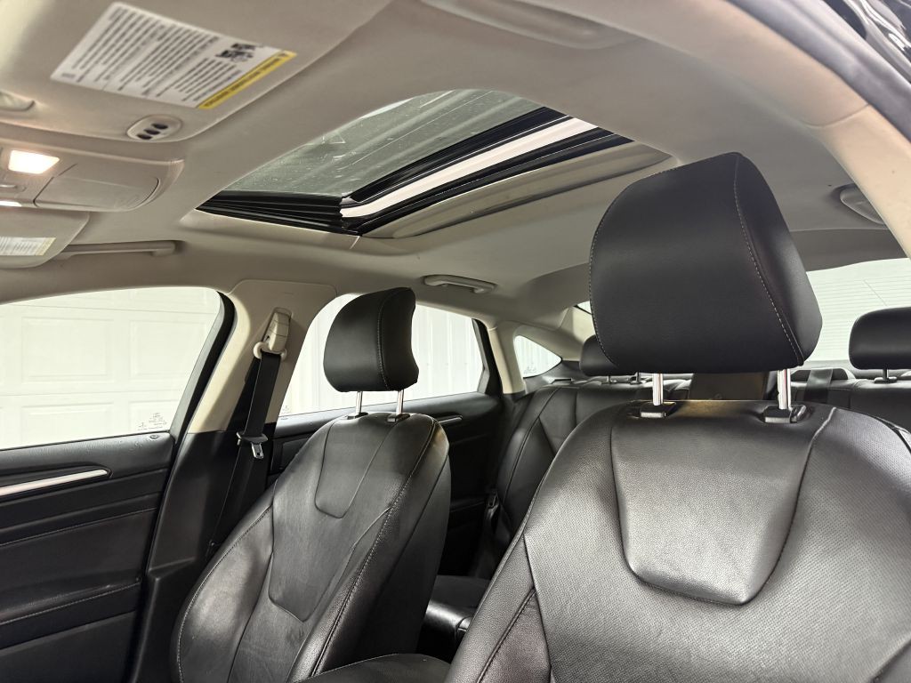2017 Ford Fusion Image 10