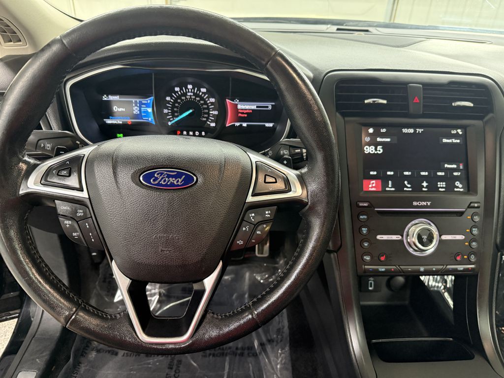 2017 Ford Fusion Image 15