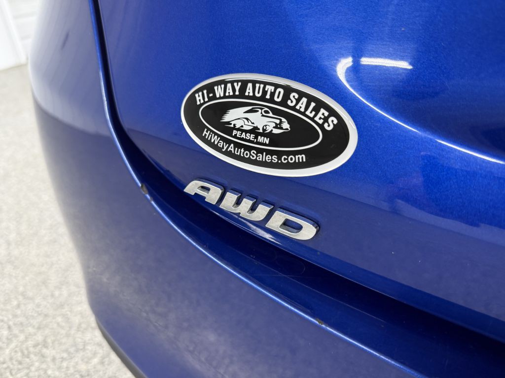 2015 Chrysler 200 Image 7
