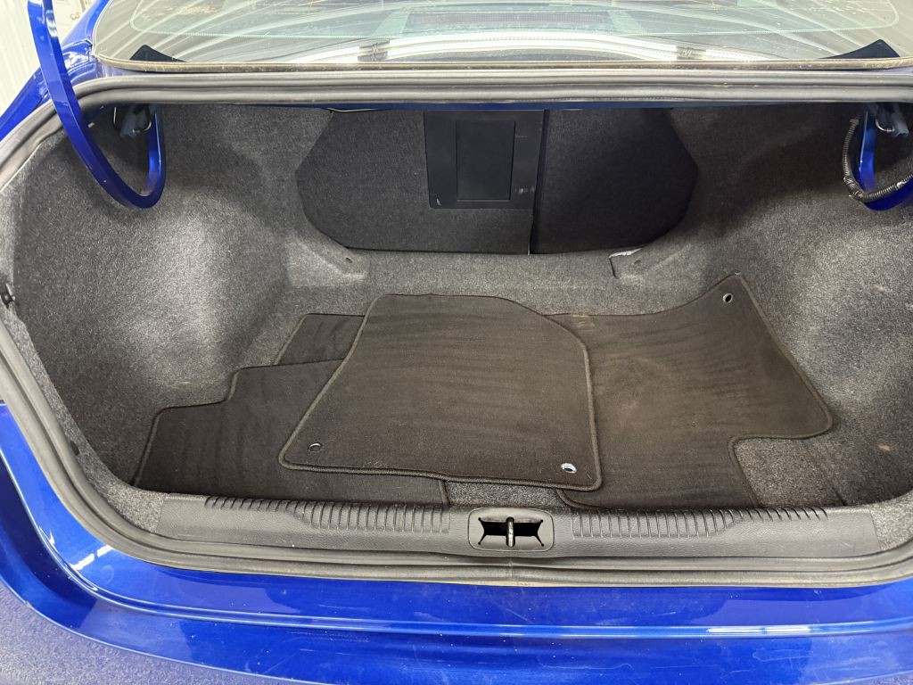 2015 Chrysler 200 Image 25