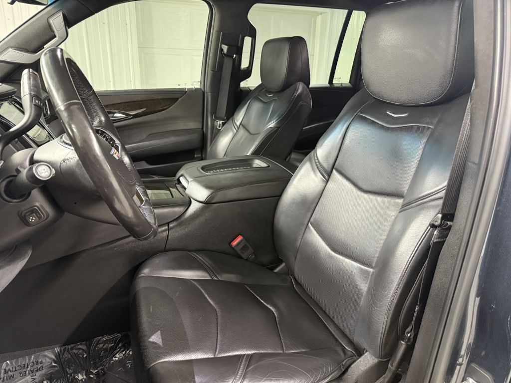 2019 Cadillac Escalade Image 10
