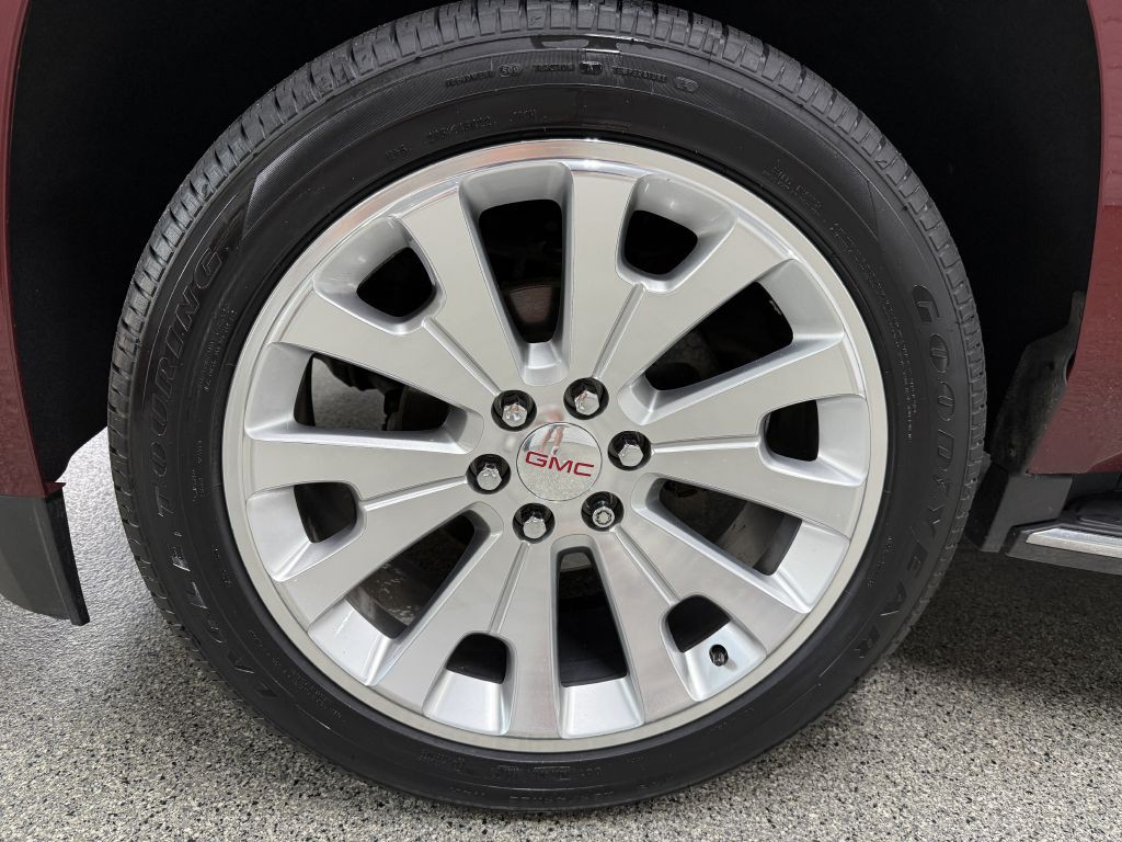 2019 GMC Yukon Image 38