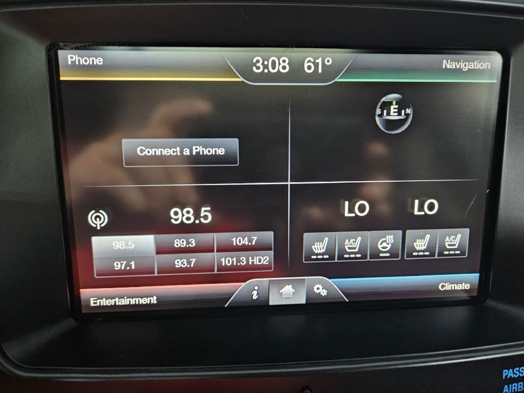 2015 Ford Explorer Image 26