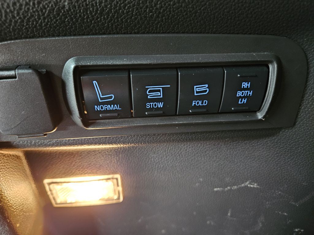 2015 Ford Explorer Image 32