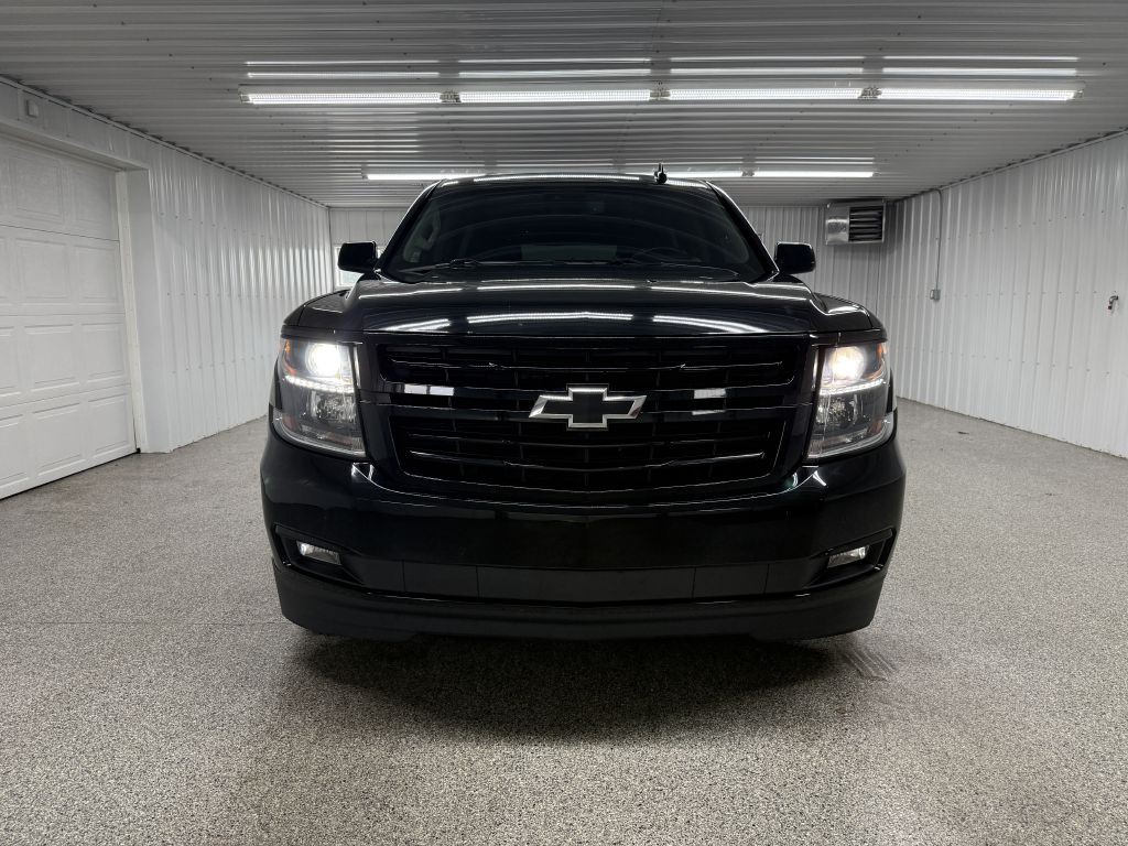 2019 Chevrolet Suburban Image 2
